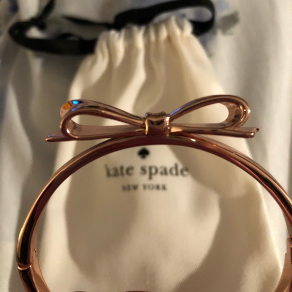 Kate Spade Rose Gold Bow Bracelet NWT - Picture 2 of 5